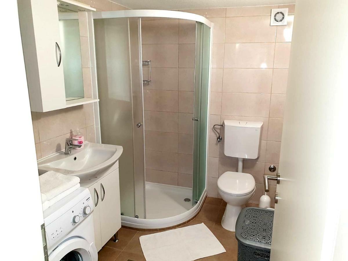 Apartment Mihaela Blace Ngoại thất bức ảnh