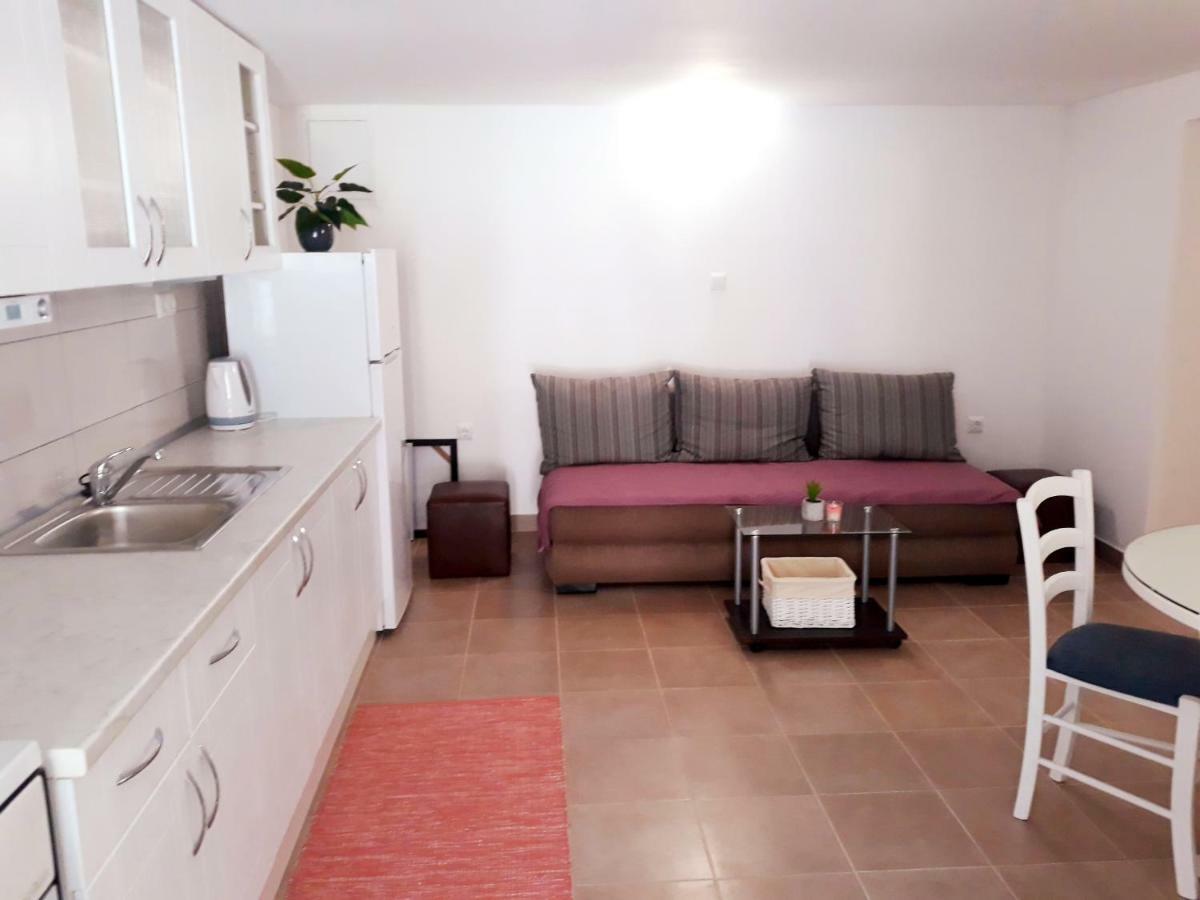 Apartment Mihaela Blace Ngoại thất bức ảnh